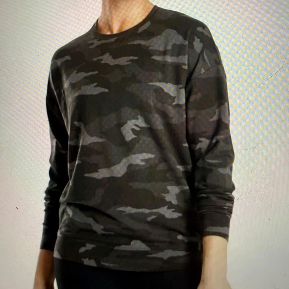Athleta Dark Gray Camouflage Sweatshirt/Tunic Size XL